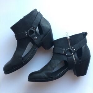 Sol Sana black leather buckle booties boots 8